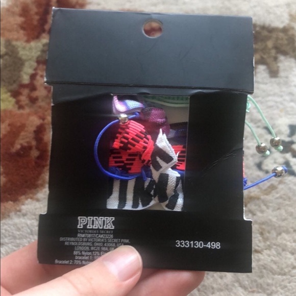 Pink Victoria’s Secret Hair Tie and Bracelet Set New with tag - Picture 3 of 3